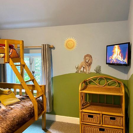 Вилла Squirrel Barn Milwich Экстерьер фото