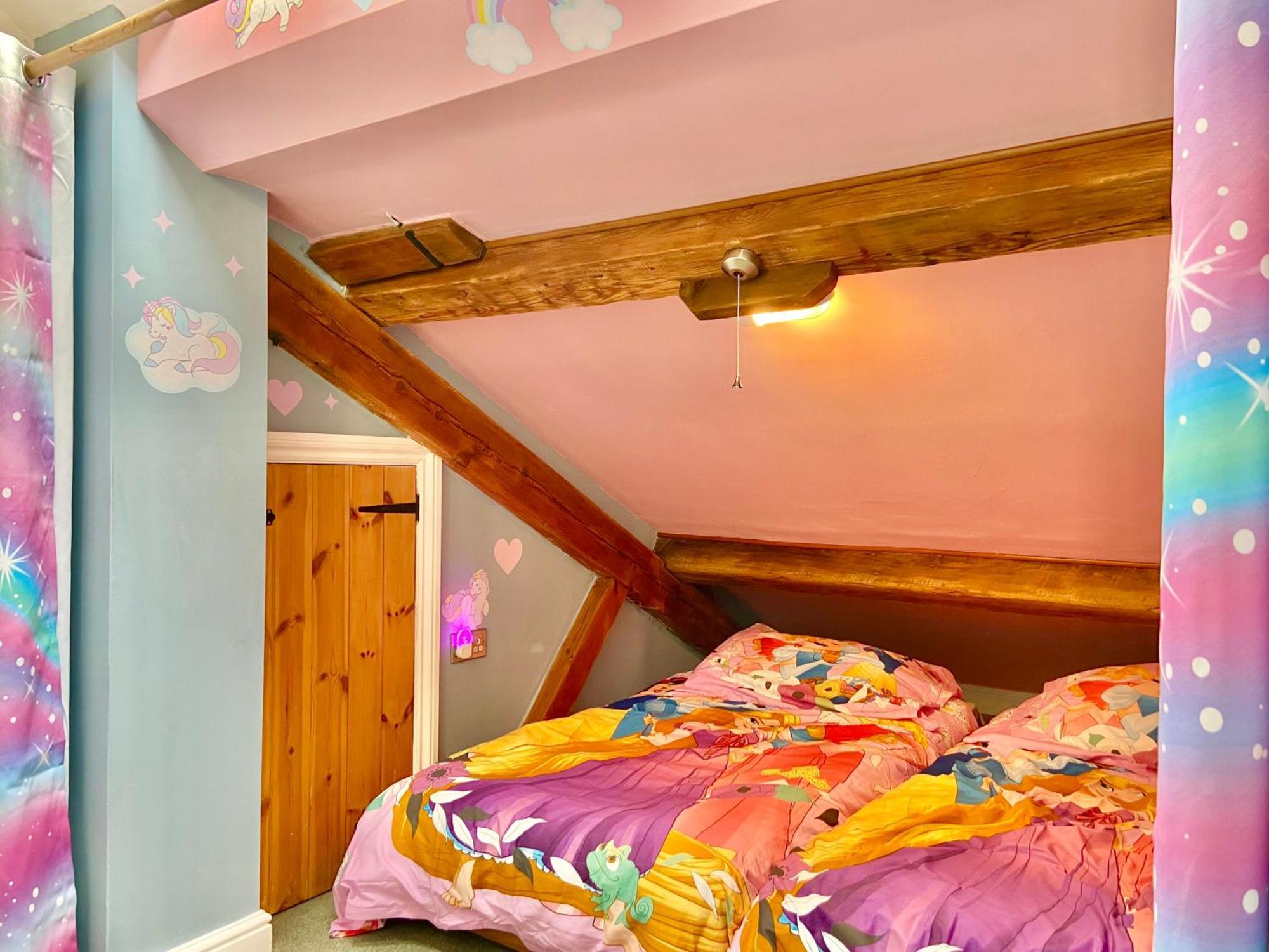 Вилла Squirrel Barn Milwich Экстерьер фото